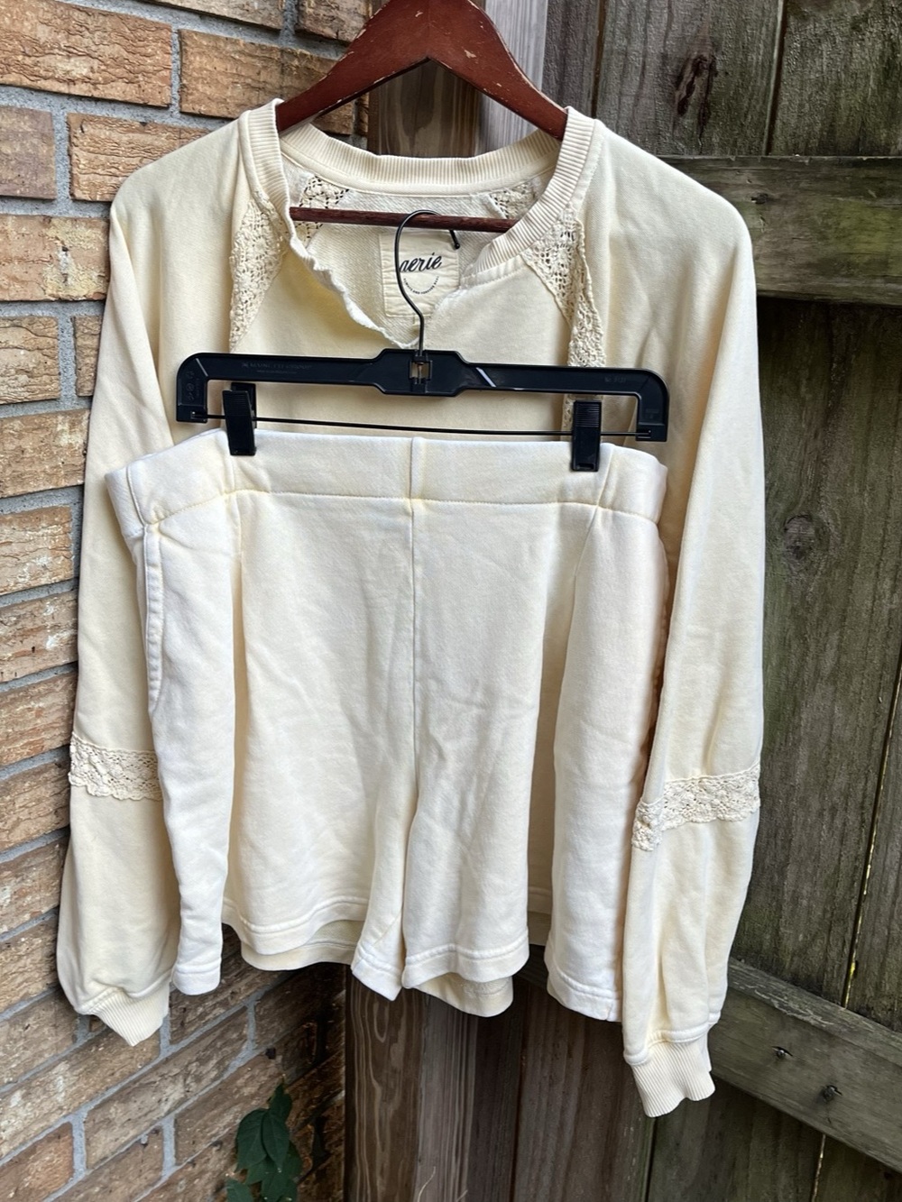 Aerie Butter Yellow Lace Trim Sweatshirt & Sweatshort Set Size XL